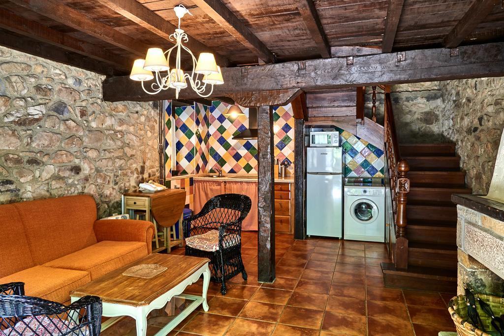 Gasthaus Casas Rurales La Tahona De Besnes Alles Exterior foto