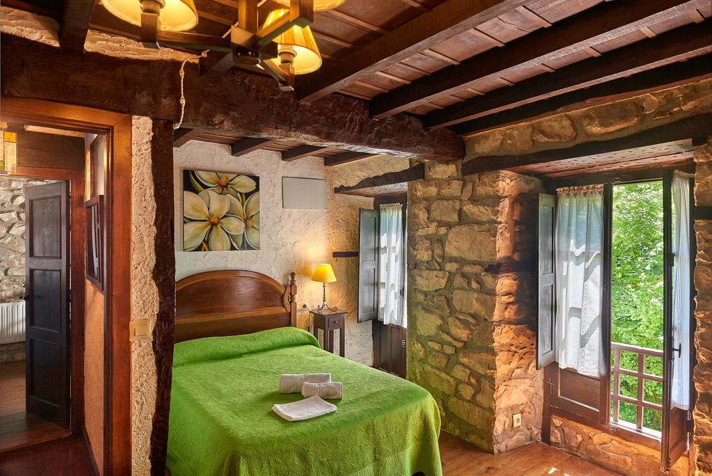 Gasthaus Casas Rurales La Tahona De Besnes Alles Exterior foto